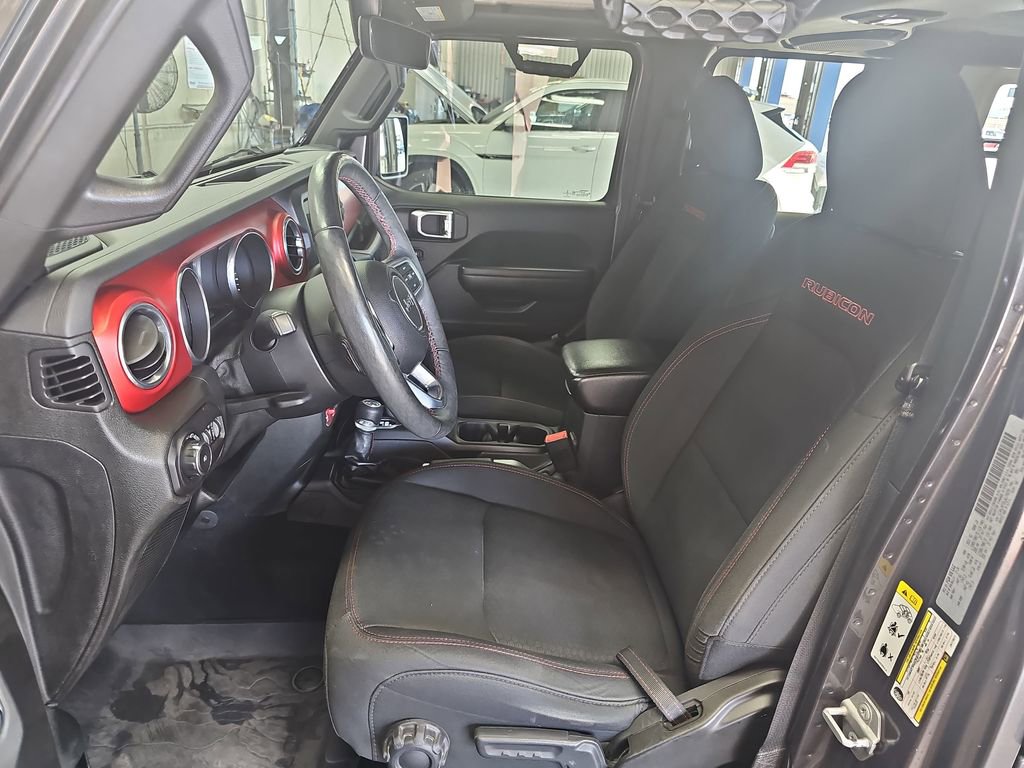 Used 2018 Jeep Wrangler Unlimited Rubicon AWD/4WD image 15