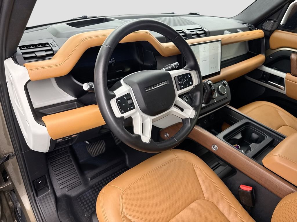 Certified 2024 Land Rover Defender 110 SE AWD/4WD image 9