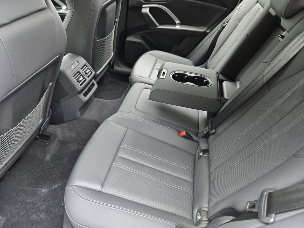 Certified 2025 Audi Q5 Premium Plus w/ Premium Plus AWD/4WD image 40