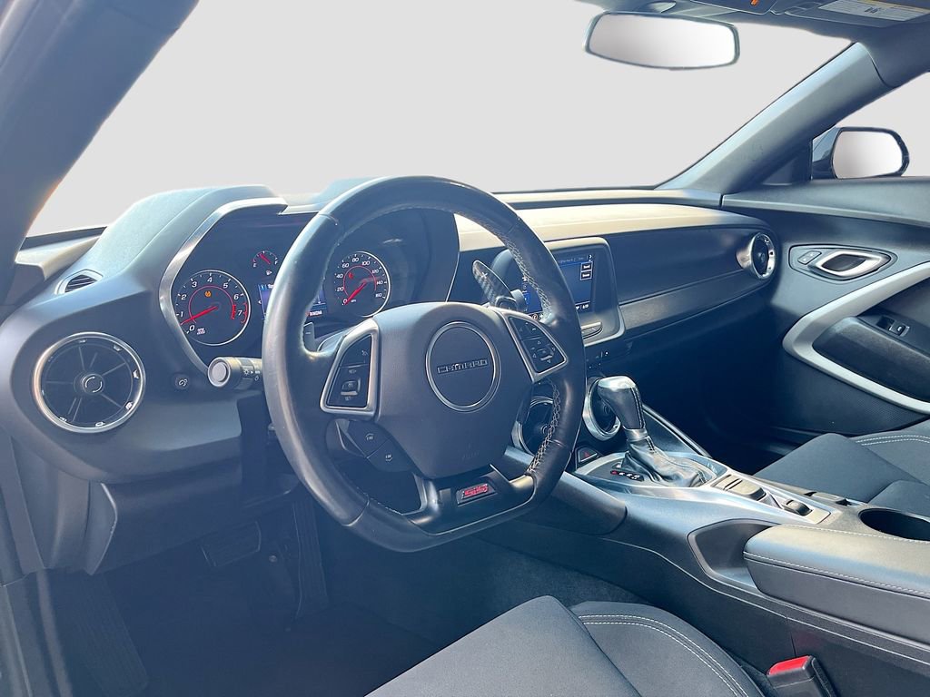 Used 2021 Chevrolet Camaro LT image 9