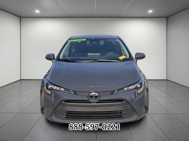 Used 2025 Toyota Corolla LE FWD image 8
