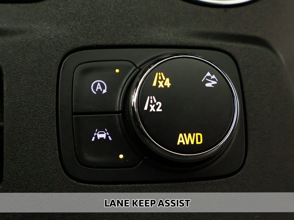 Used 2022 Chevrolet Traverse LT image 3