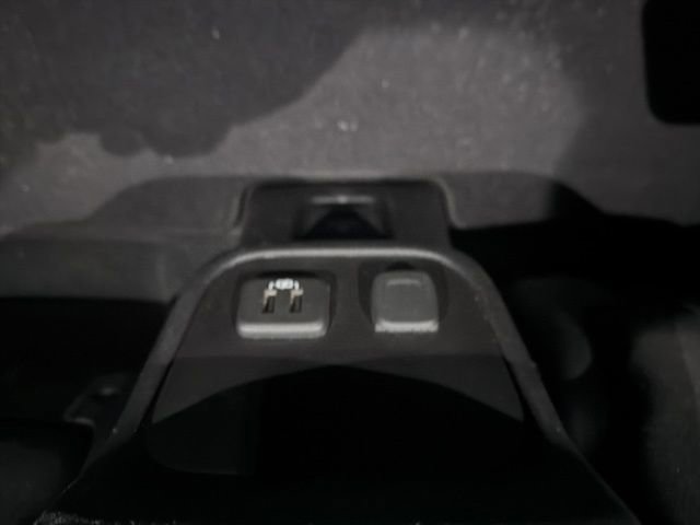 Used 2018 Chevrolet Equinox LT image 14