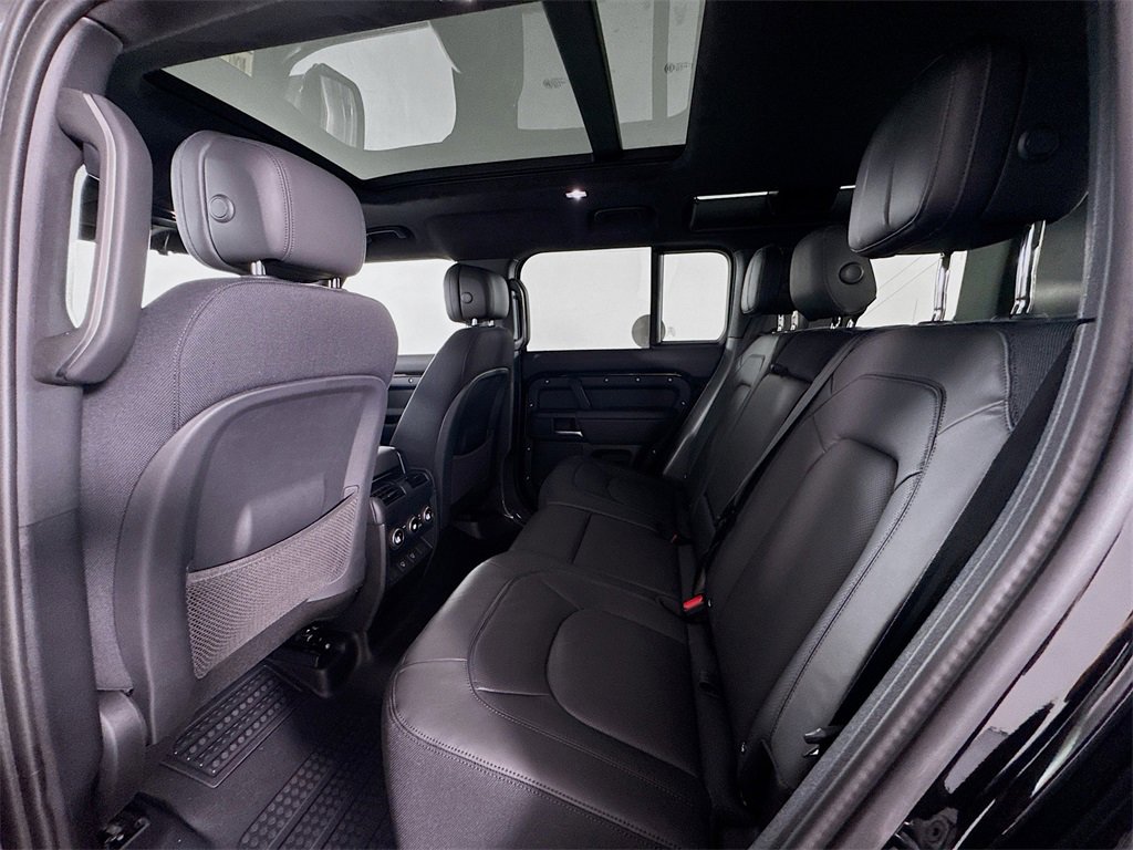 New 2025 Land Rover Defender 110 V8 image 23