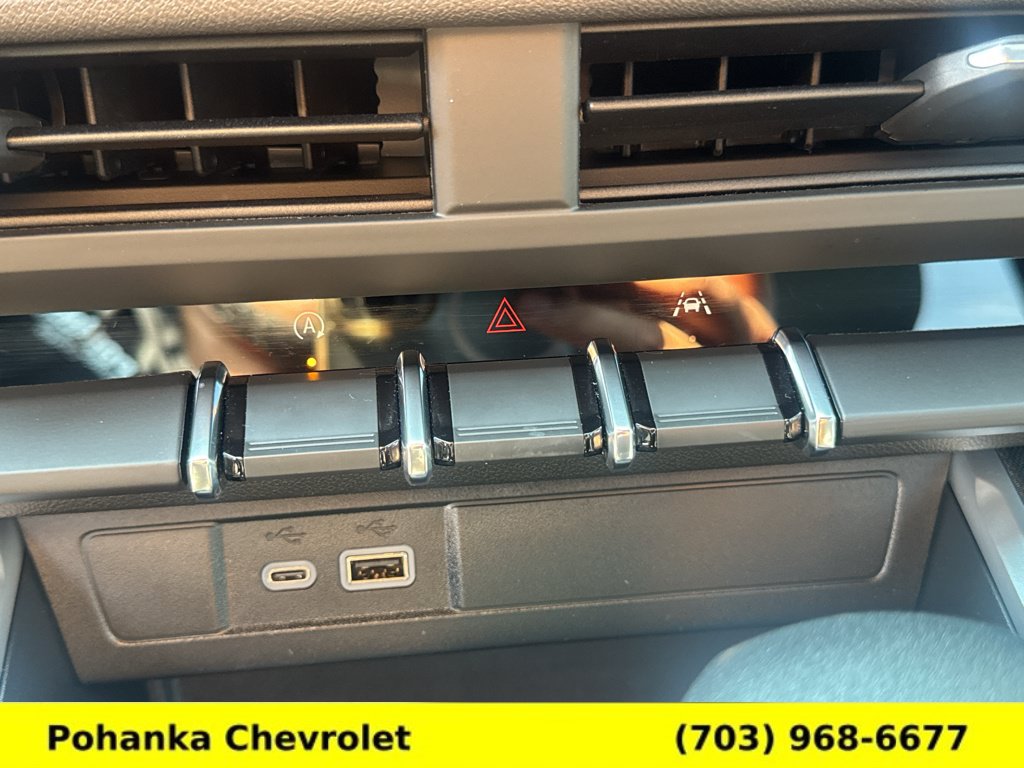 Used 2026 Chevrolet Colorado Trail Boss AWD/4WD image 15