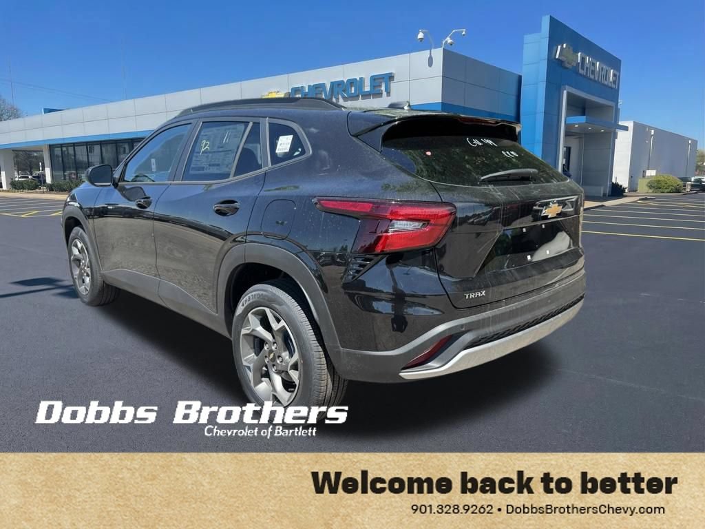New 2026 Chevrolet Trax LT w/ Sunroof Package FWD image 5