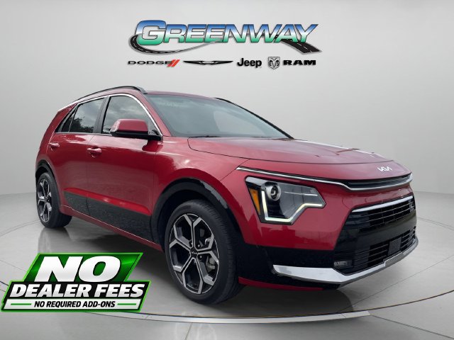Used 2025 Kia Niro EX Touring