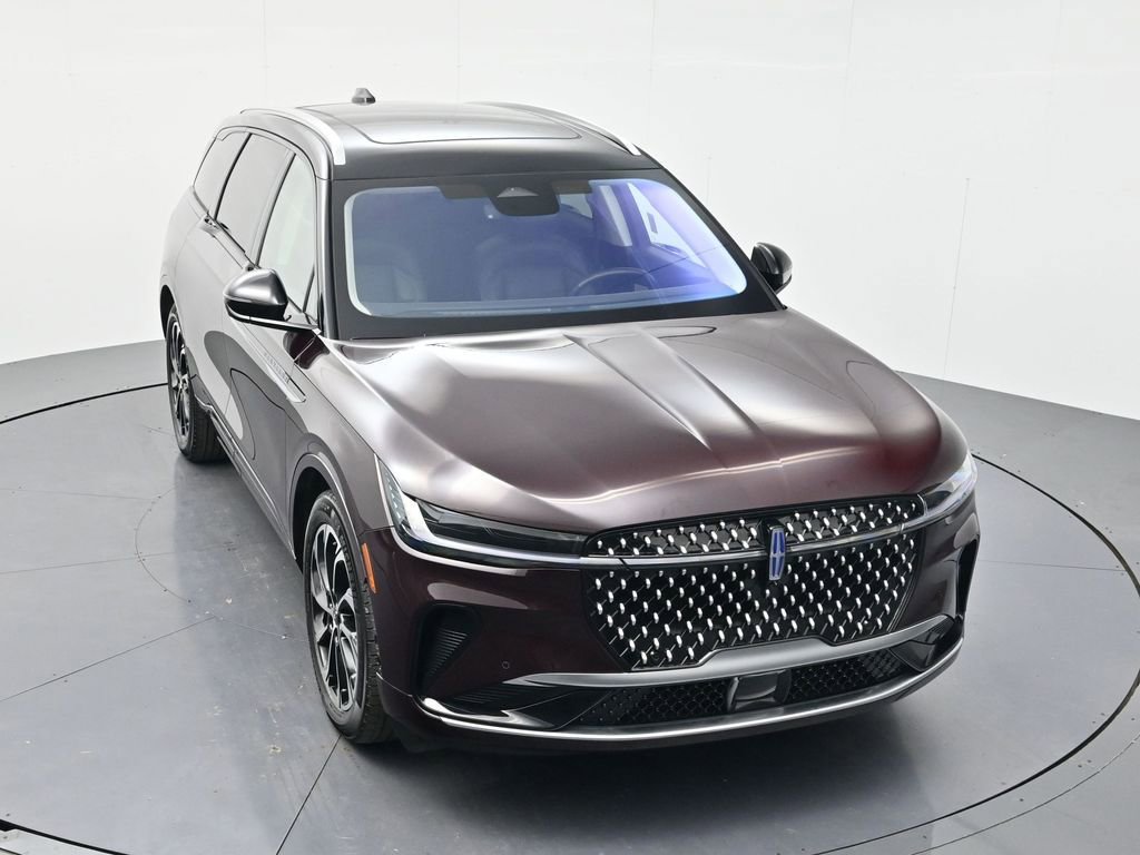 Used 2025 Lincoln Nautilus Reserve AWD/4WD image 43