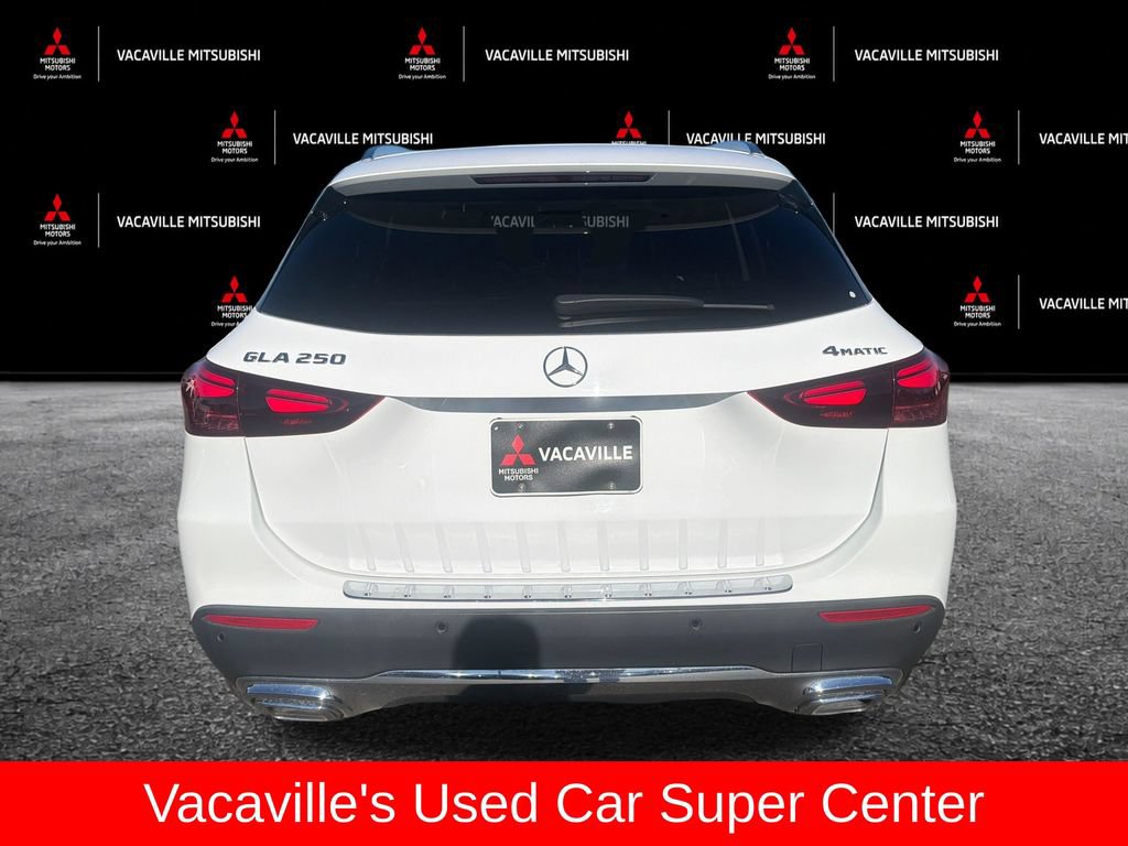 Used 2025 Mercedes-Benz GLA 250 4MATIC image 4