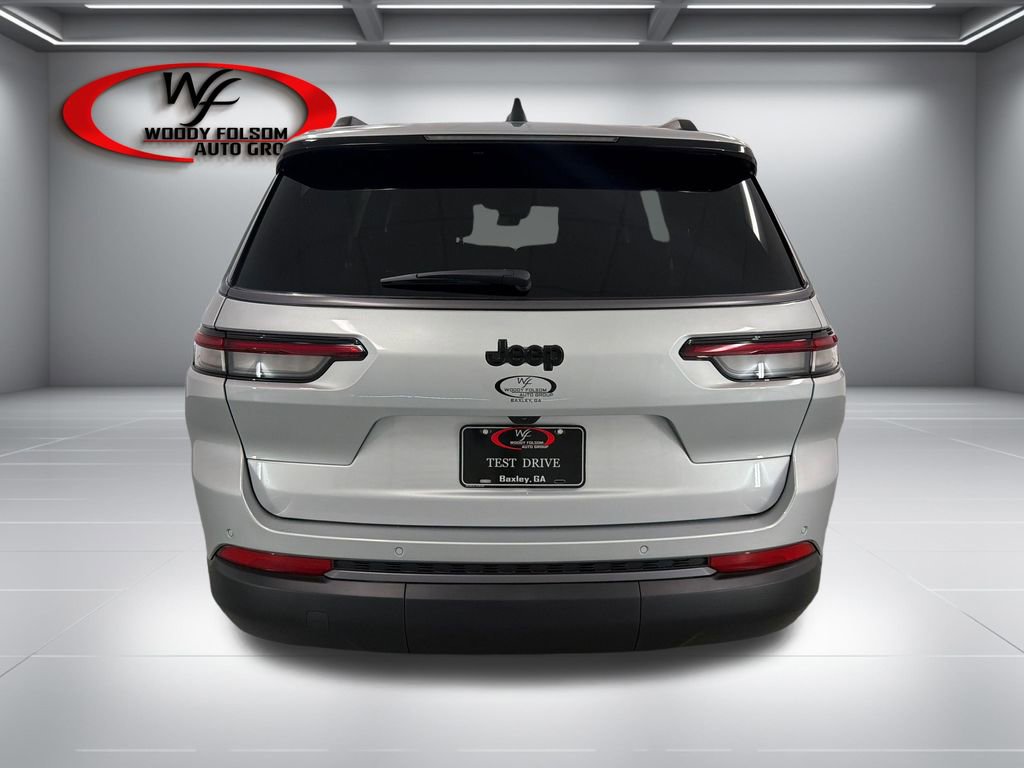 New 2026 Jeep Grand Cherokee L Limited RWD image 7