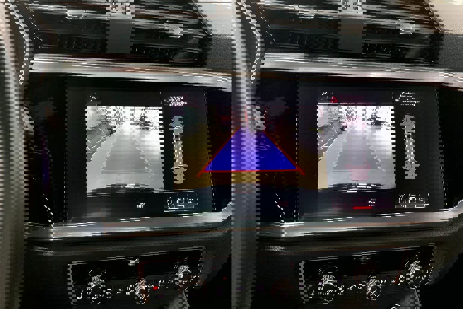 Certified 2020 Audi Q3 2.0T Premium Plus w/ Premium Plus Package AWD/4WD image 23