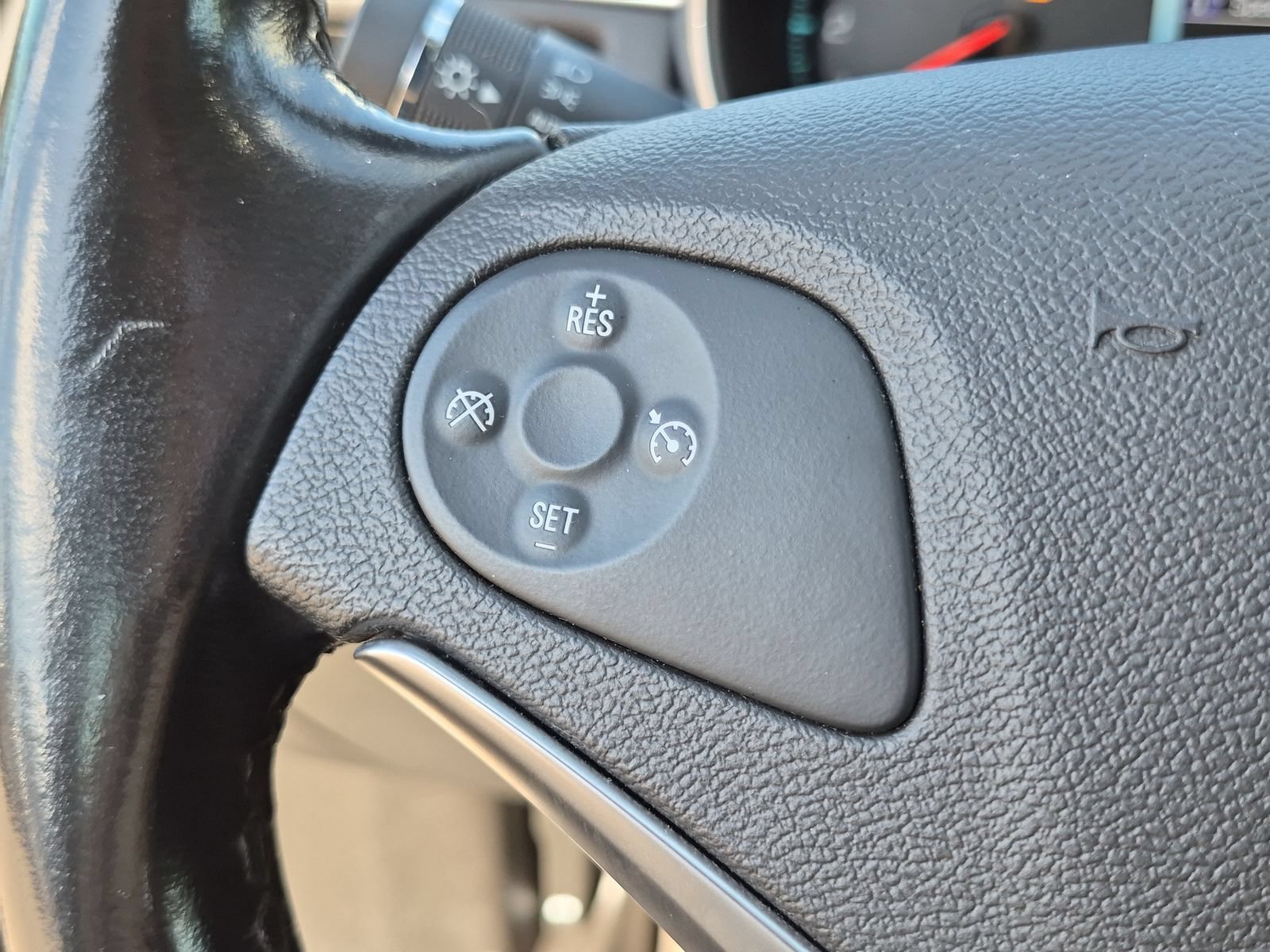 Used 2018 Chevrolet Impala LT FWD image 24