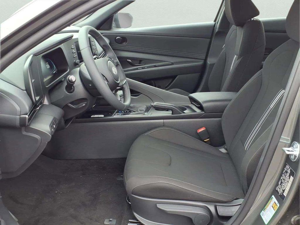 New 2026 Hyundai Elantra Sport w/ Cargo Package FWD image 10