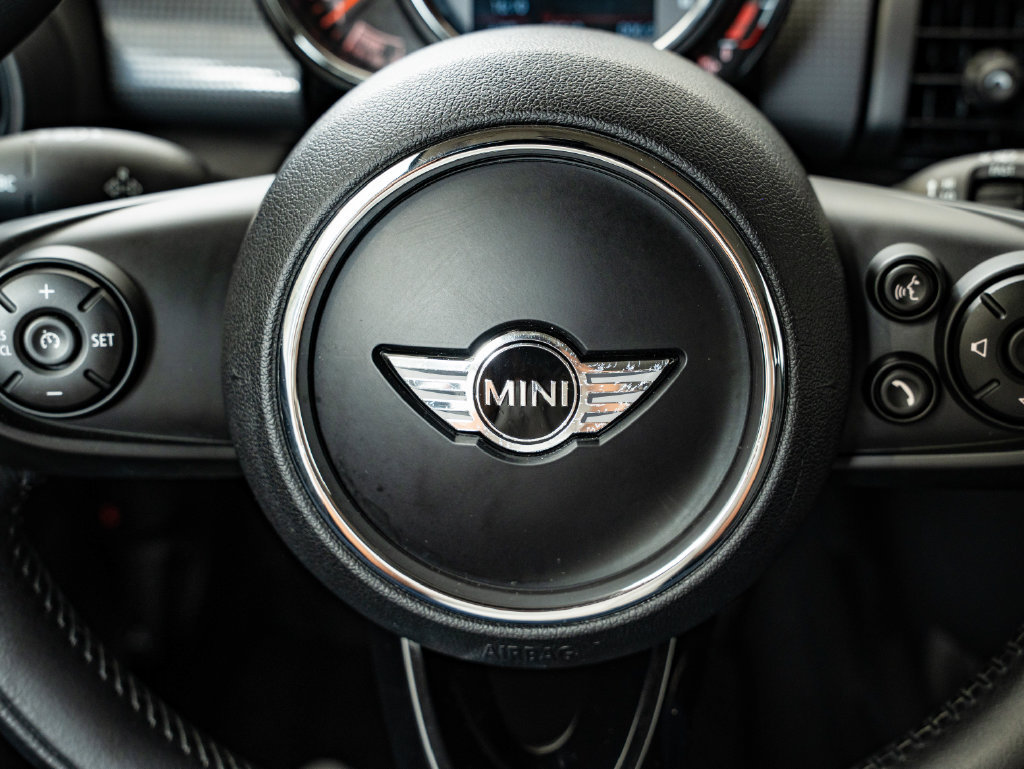 Used 2018 MINI Cooper 2-Door Hardtop FWD image 27