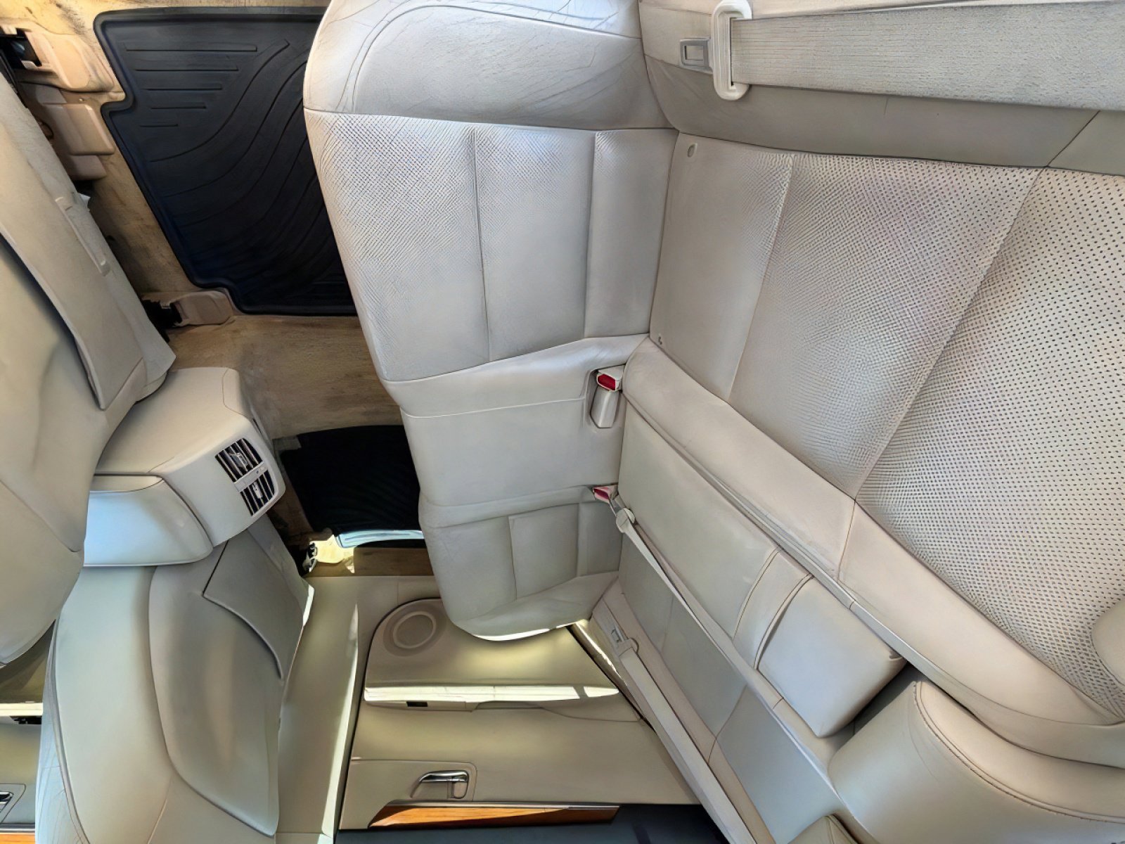 Used 2013 Lexus ES 300h w/ Luxury Pkg FWD image 11
