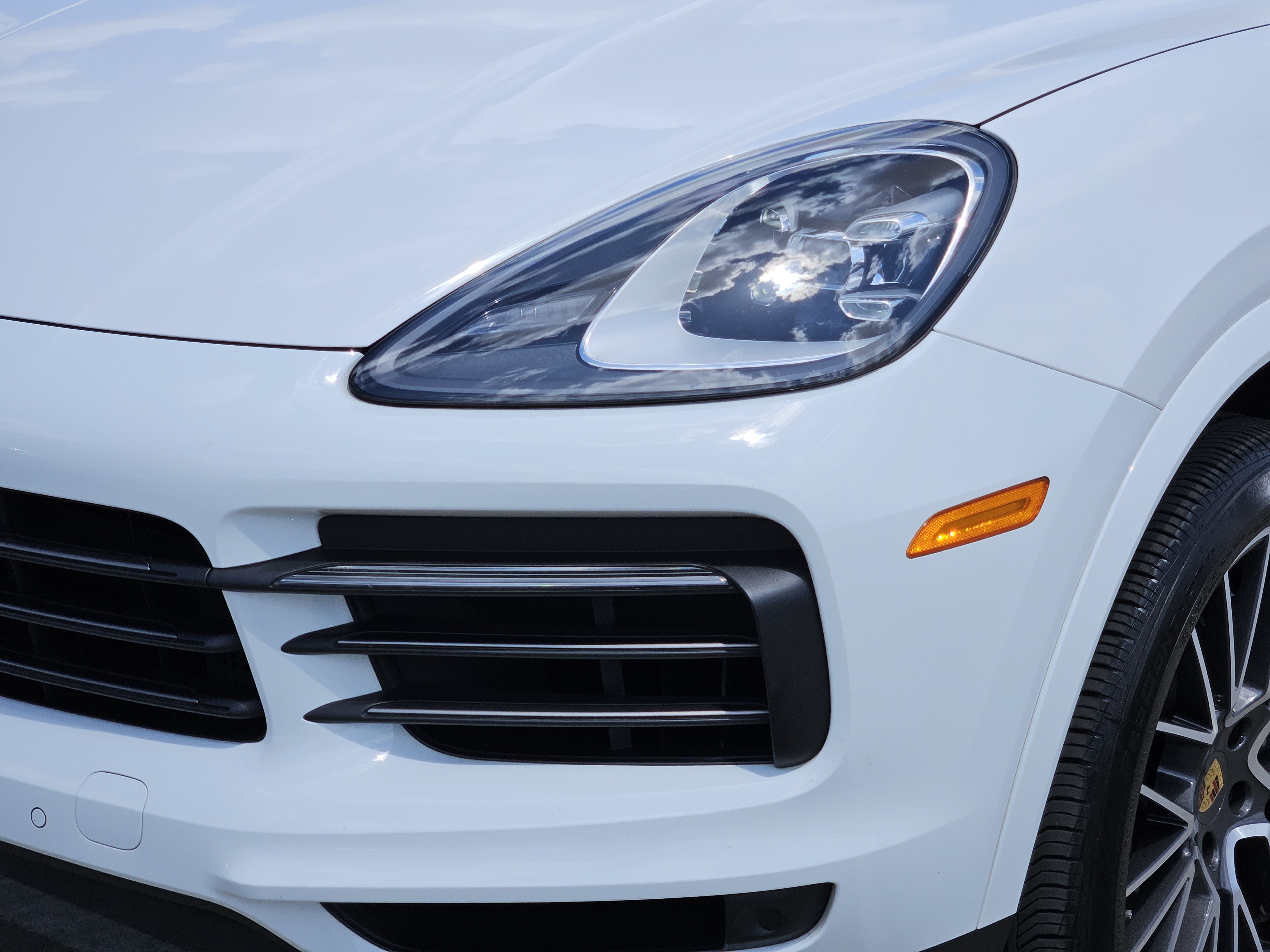 Certified 2023 Porsche Cayenne Platinum Edition AWD/4WD image 12
