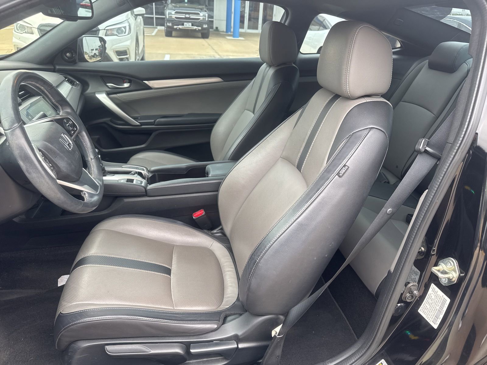 Used 2017 Honda Civic Touring image 10