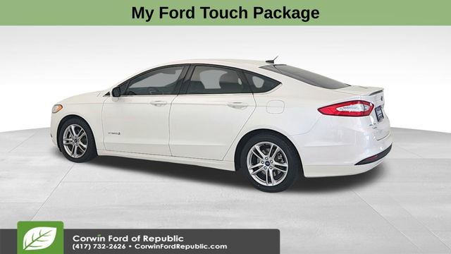 Used 2016 Ford Fusion SE image 5