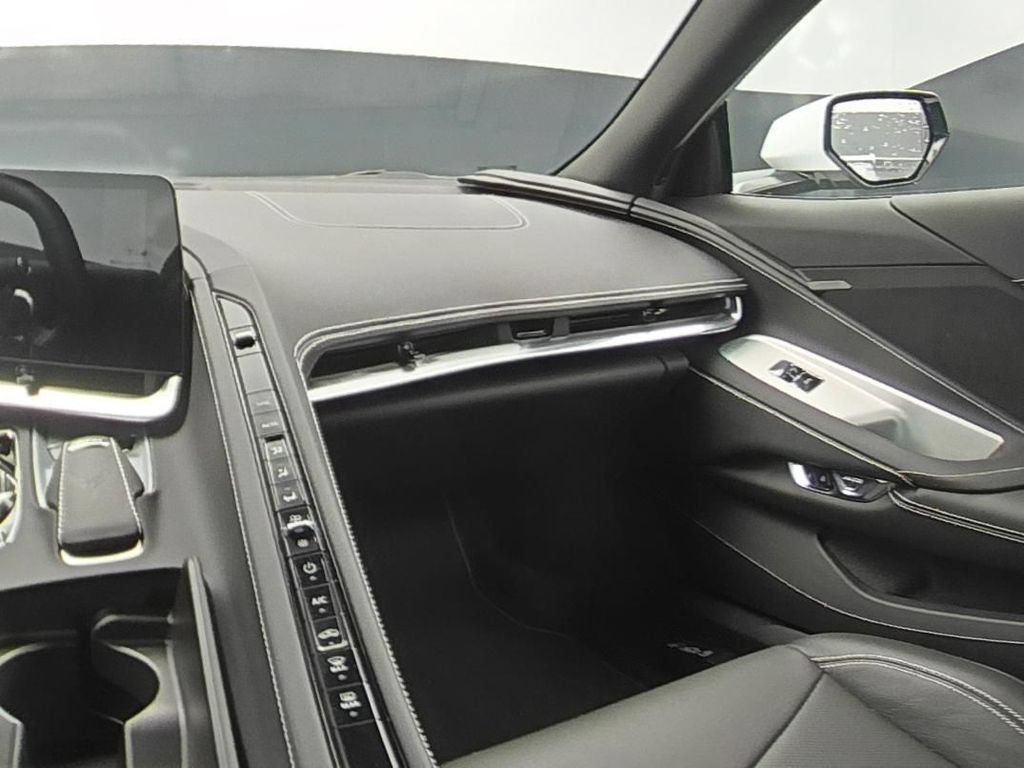 Used 2020 Chevrolet Corvette Stingray Coupe w/ 1LT RWD image 15
