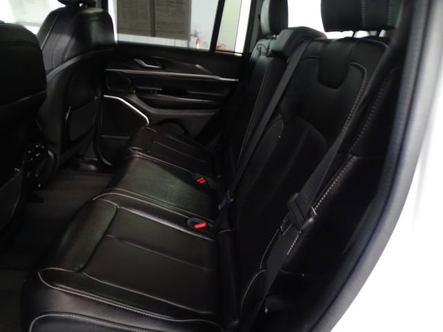 Certified 2023 Jeep Grand Cherokee 4WD 4xe w/ Luxury Tech Group II image 4