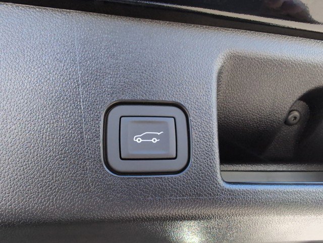 New 2026 Chevrolet Equinox EV LT image 23