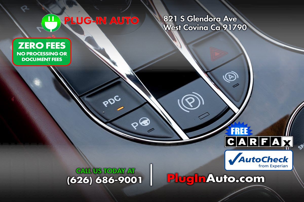 Used 2018 Bentley Bentayga AWD/4WD image 29