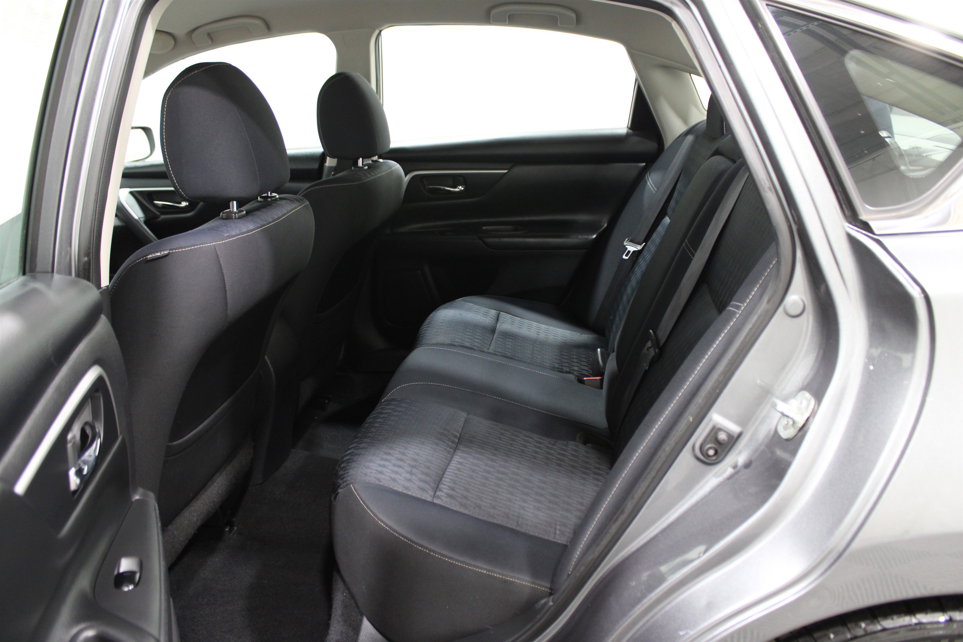 Used 2017 Nissan Altima 2.5 SV image 21