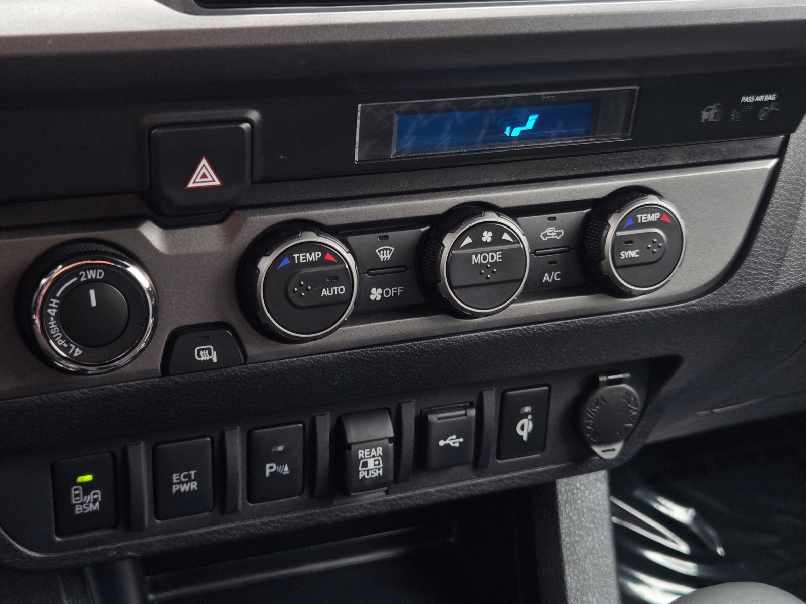 Certified 2023 Toyota Tacoma TRD Sport w/ Advanced Technology Package AWD/4WD image 17