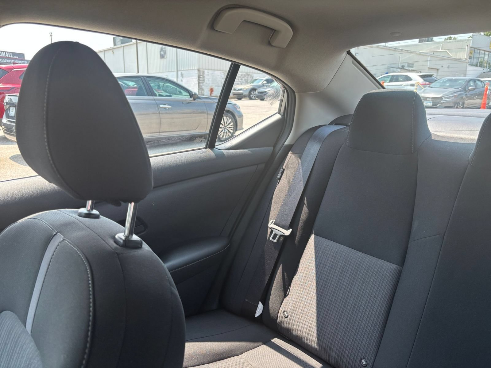 Used 2025 Nissan Sentra SV FWD image 33