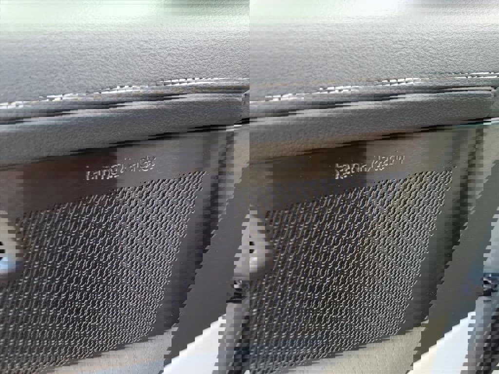 New 2026 Volvo XC90 T8 Ultra w/ Protection Package Premier image 16