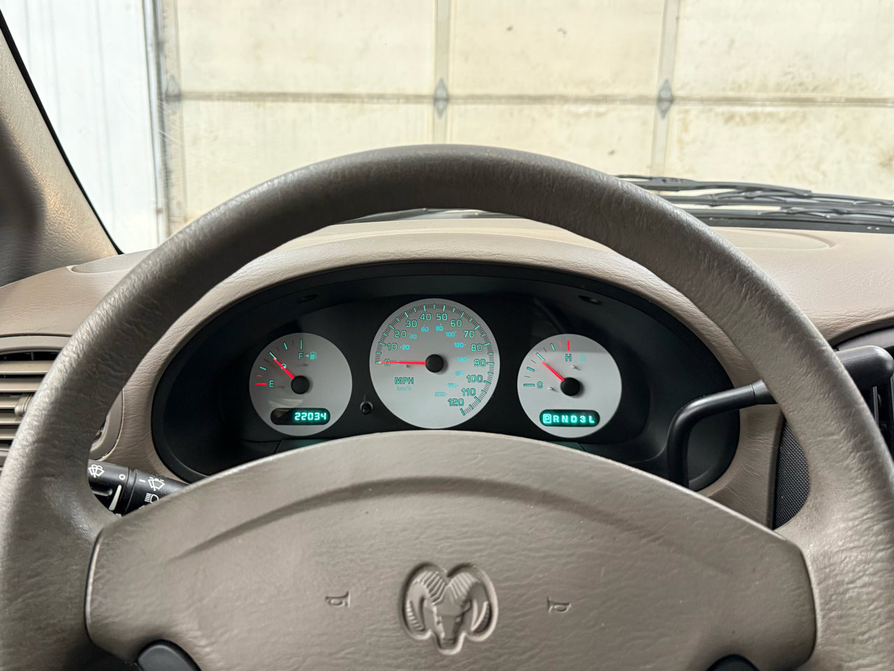 Used 2002 Dodge Caravan SE image 33