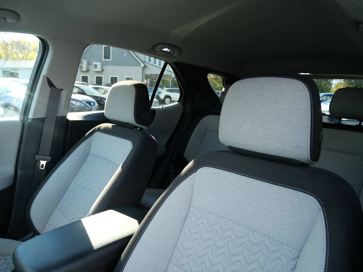 Used 2023 Chevrolet Equinox LT w/ Driver Convenience Package AWD/4WD image 11