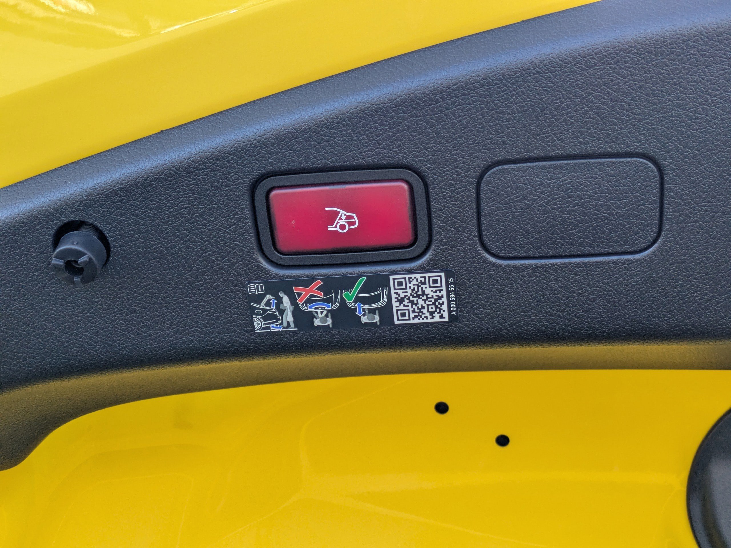 New 2026 Mercedes-Benz CLE 53 AMG 4MATIC Cabriolet image 13