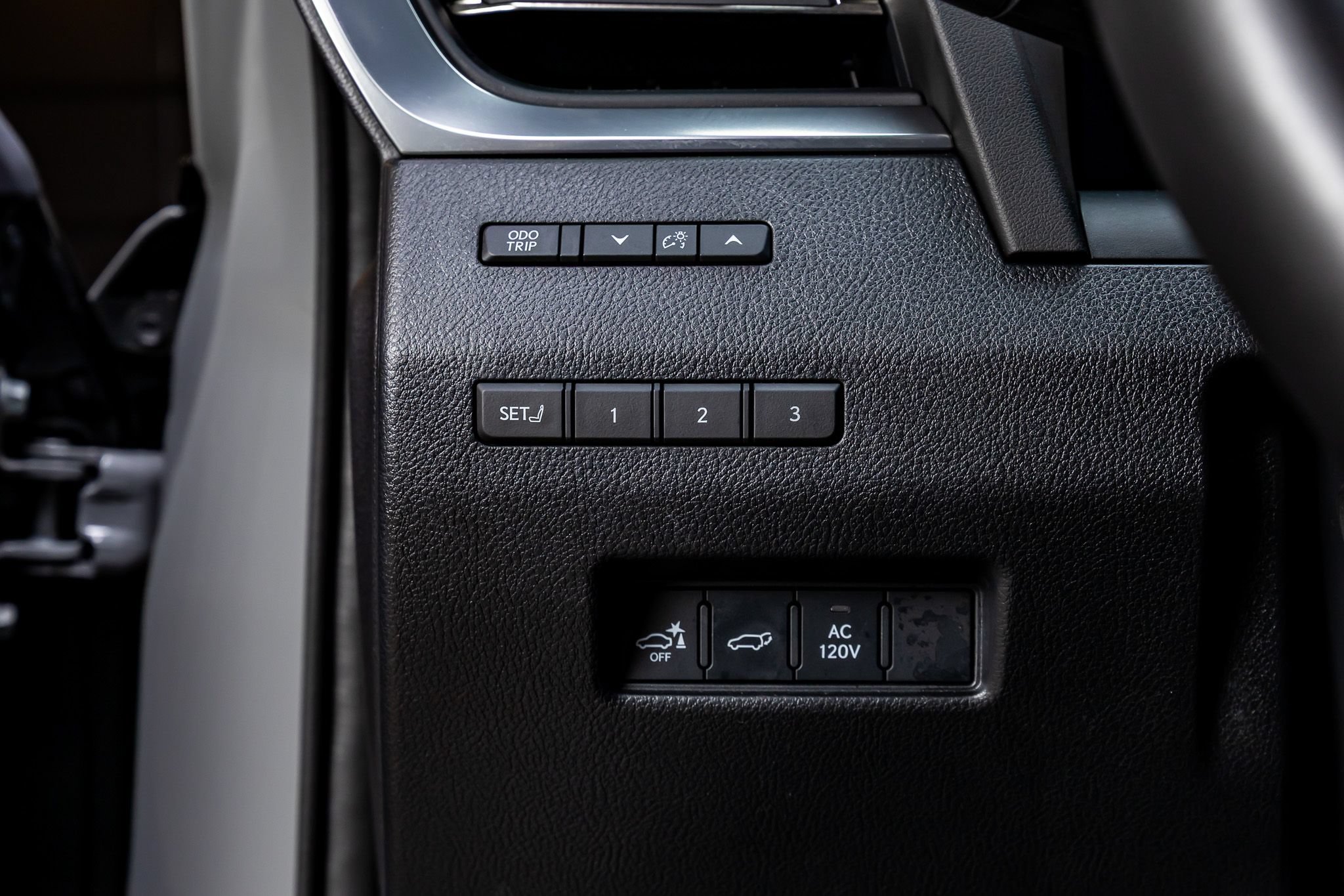 Used 2025 Lexus GX 550 w/ Cold Area Package AWD/4WD image 22