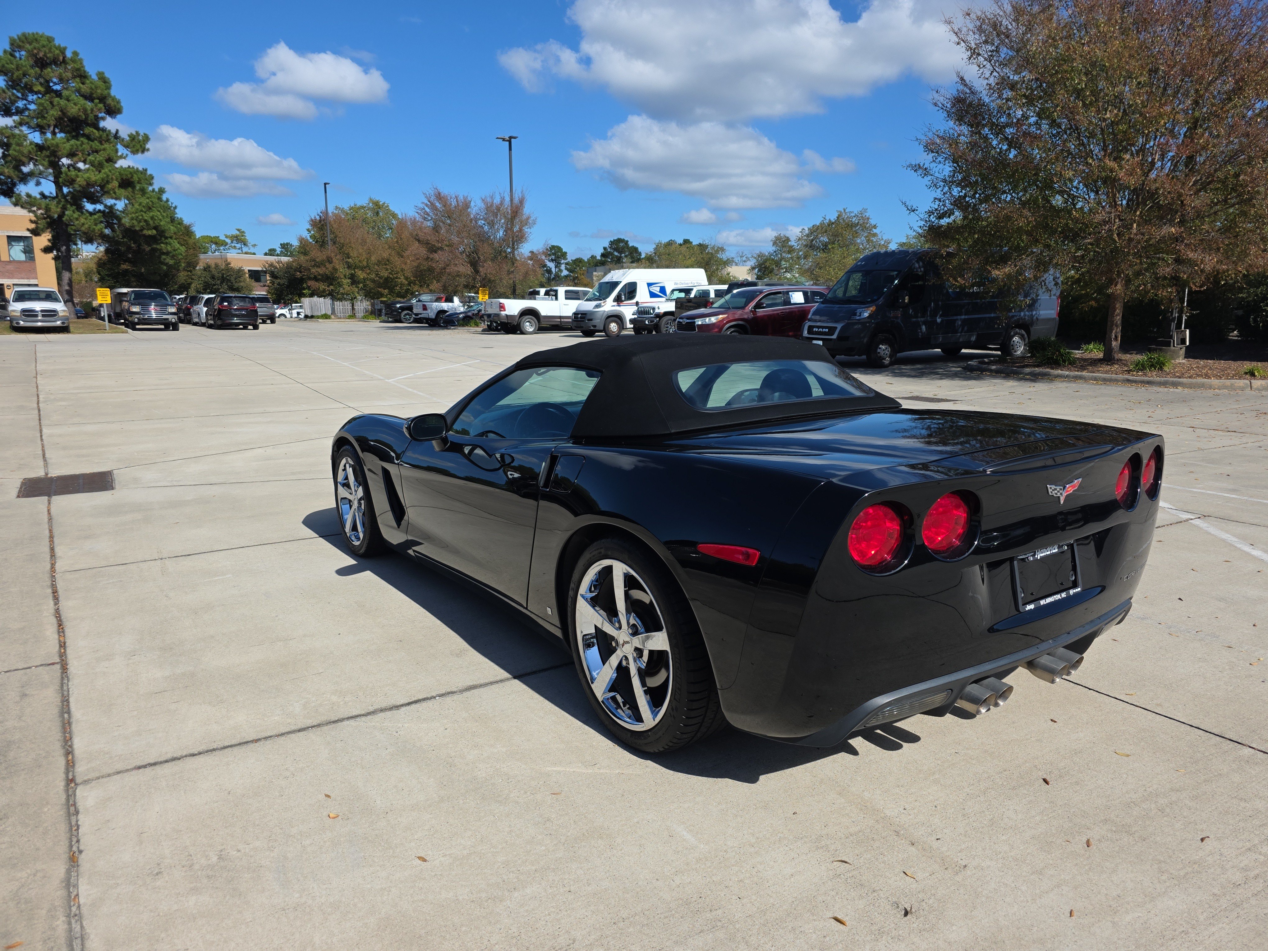 Used 2009 Chevrolet Corvette Convertible w/ Preferred Equipment Group RWD image 7