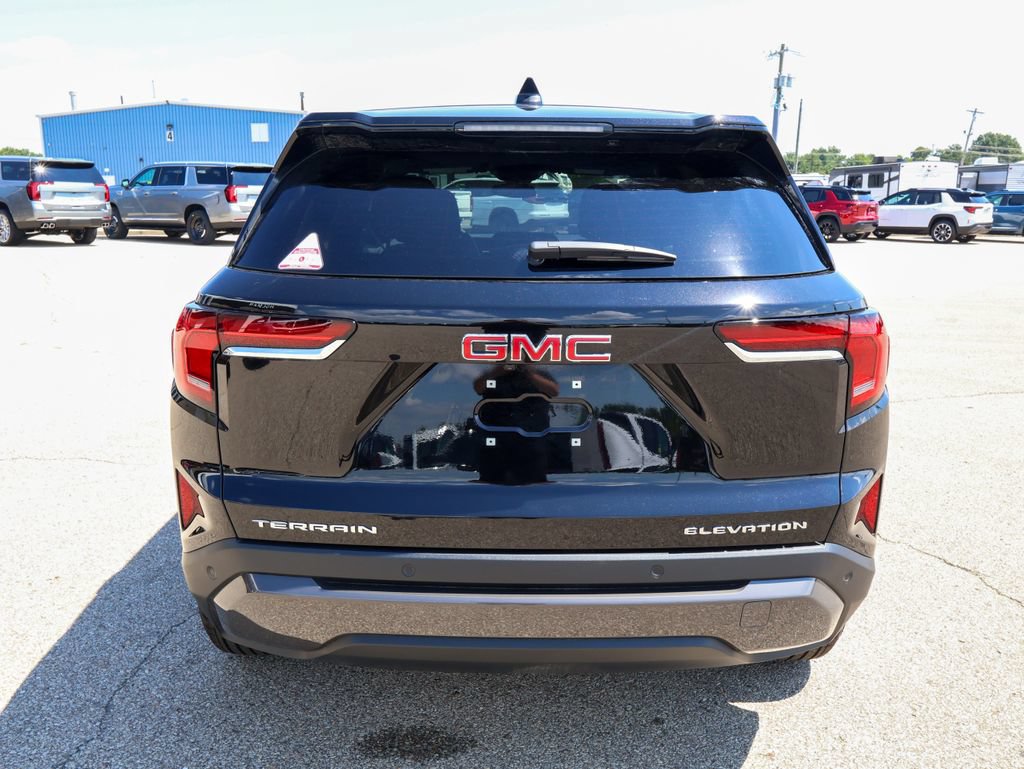 New 2027 GMC Terrain Elevation w/ LPO, Floor Liner Package FWD image 4