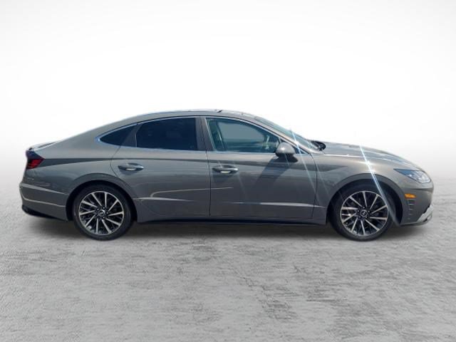Used 2022 Hyundai Sonata Limited w/ Cargo Package FWD image 4