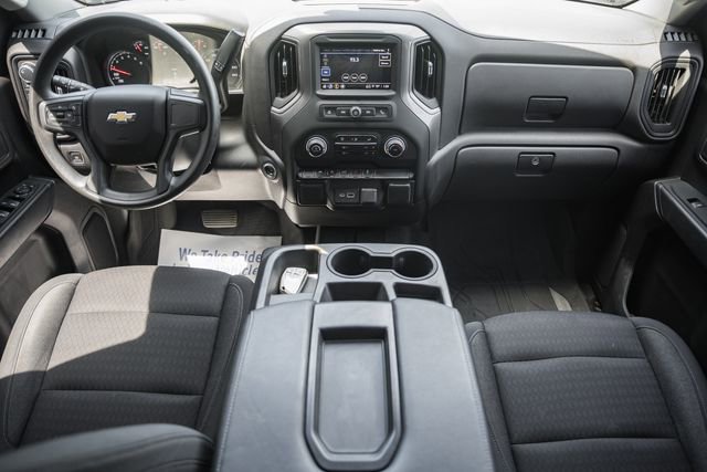 Used 2023 Chevrolet Silverado 1500 Custom AWD/4WD image 26