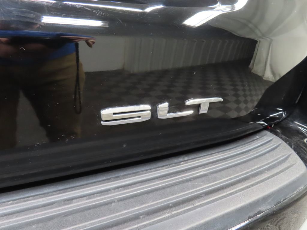 Used 2024 GMC Yukon SLT w/ SLT Luxury Package AWD/4WD image 57