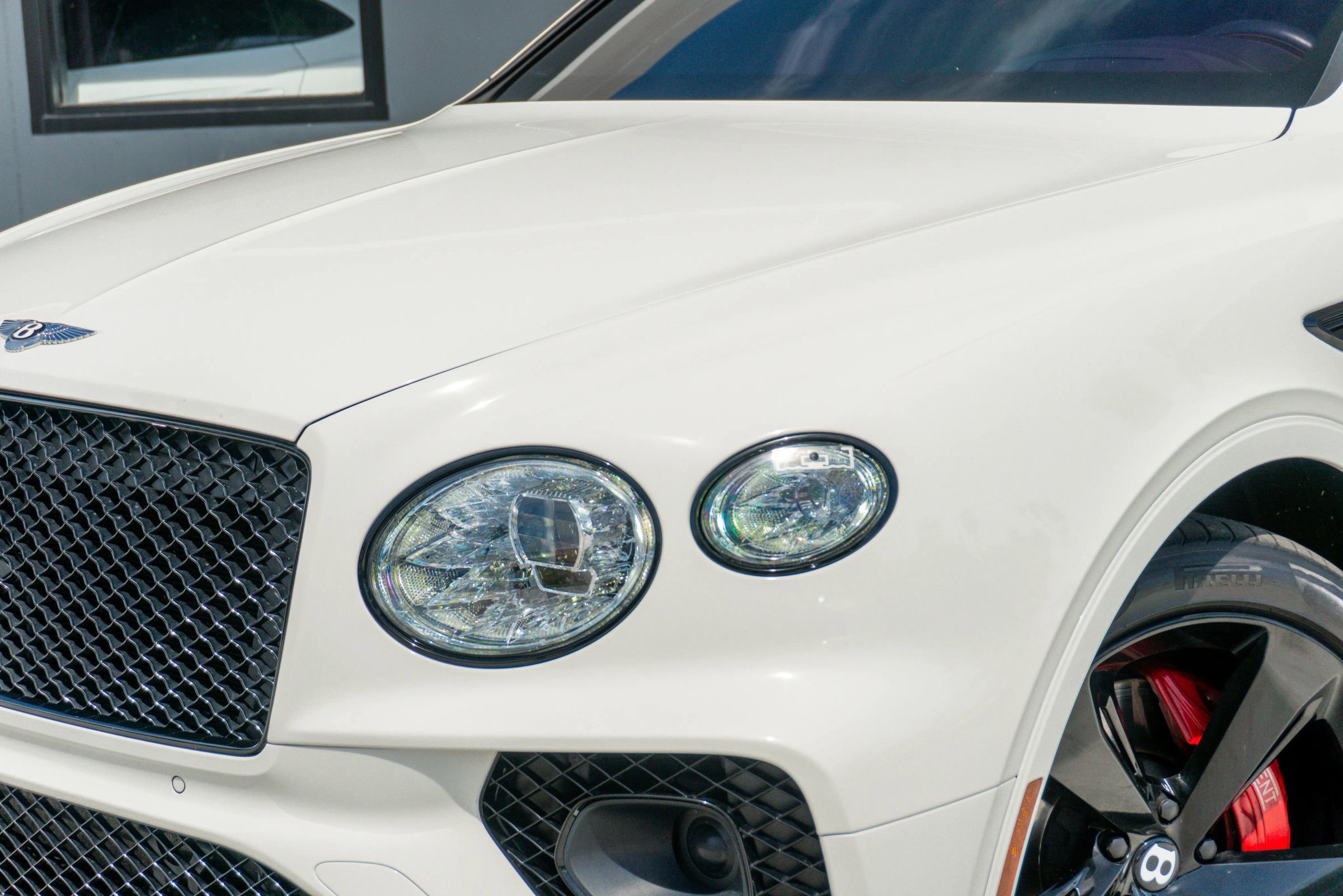 Used 2023 Bentley Bentayga image 22