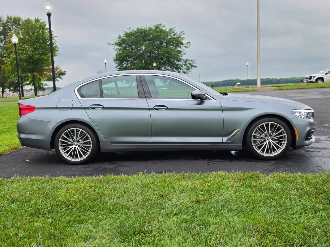Used 2019 BMW 540i xDrive w/ Premium Package AWD/4WD image 4