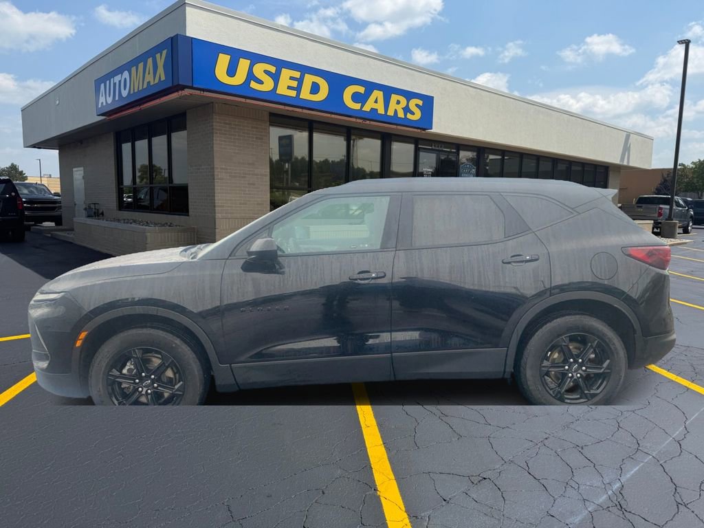 Used 2023 Chevrolet Blazer LT w/ Midnight/Sport Edition image 6