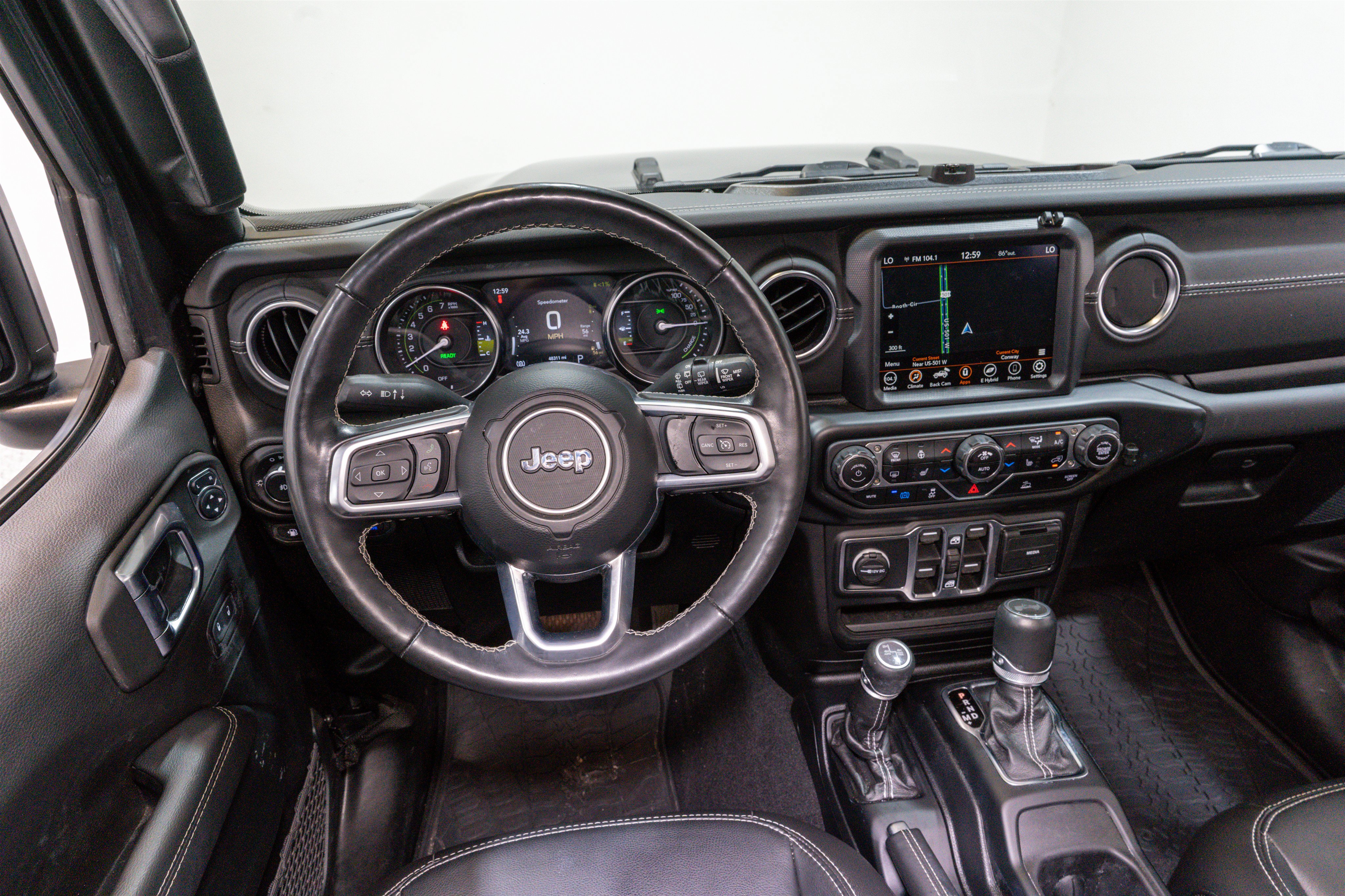Used 2021 Jeep Wrangler Unlimited Sahara w/ Cold Weather Group AWD/4WD image 11