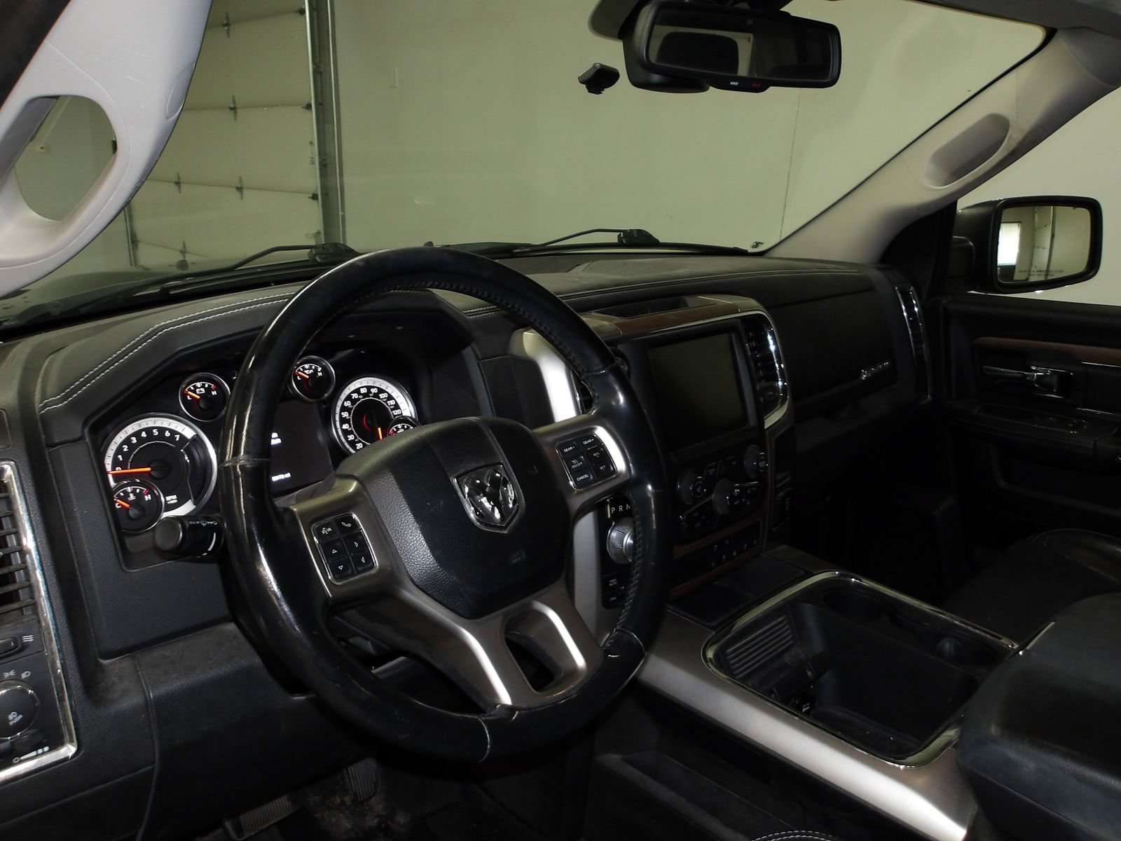 Used 2016 RAM 1500 Laramie AWD/4WD image 10
