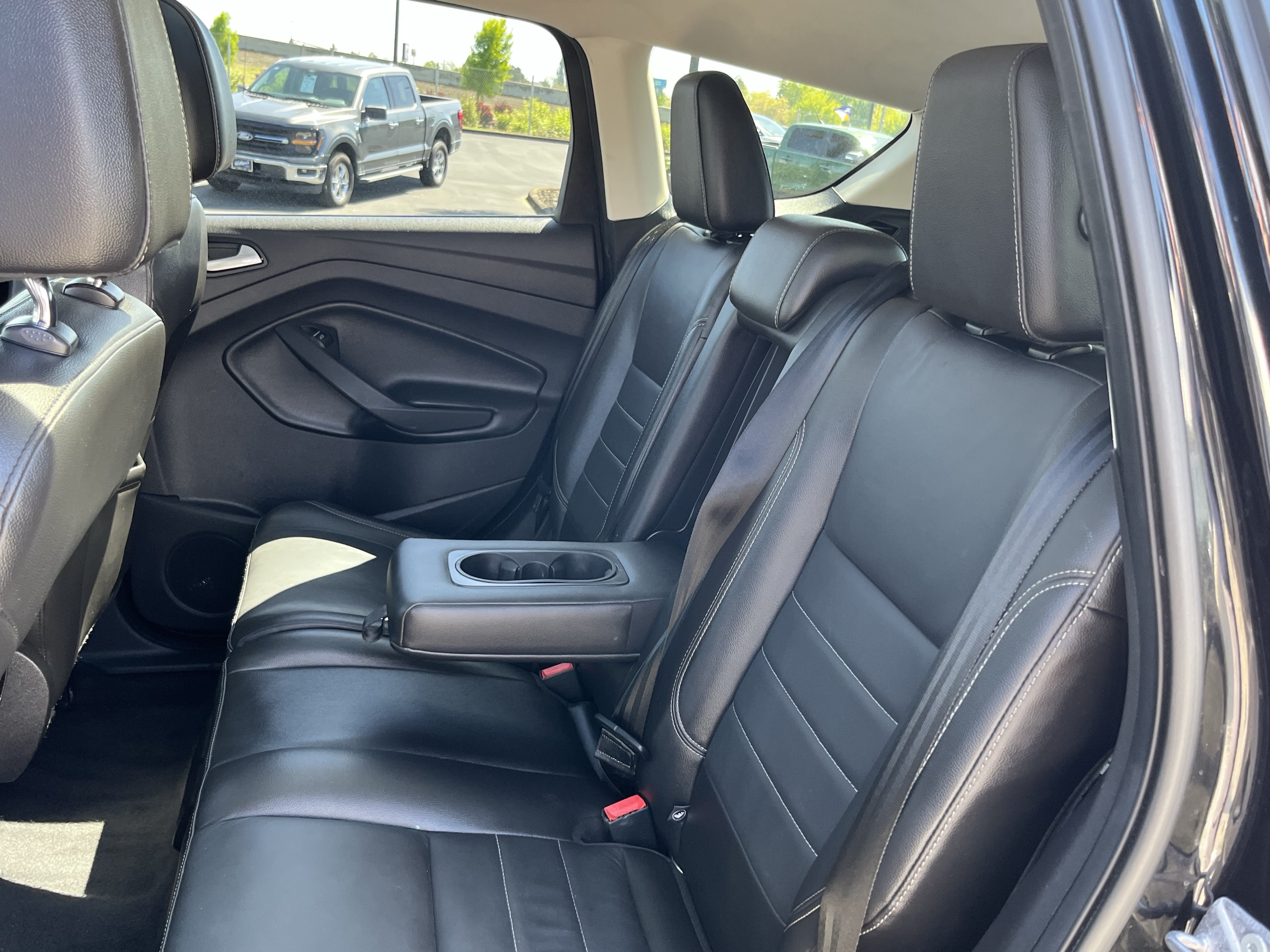 Used 2015 Ford Escape Titanium w/ Equipment Group 301A AWD/4WD image 11