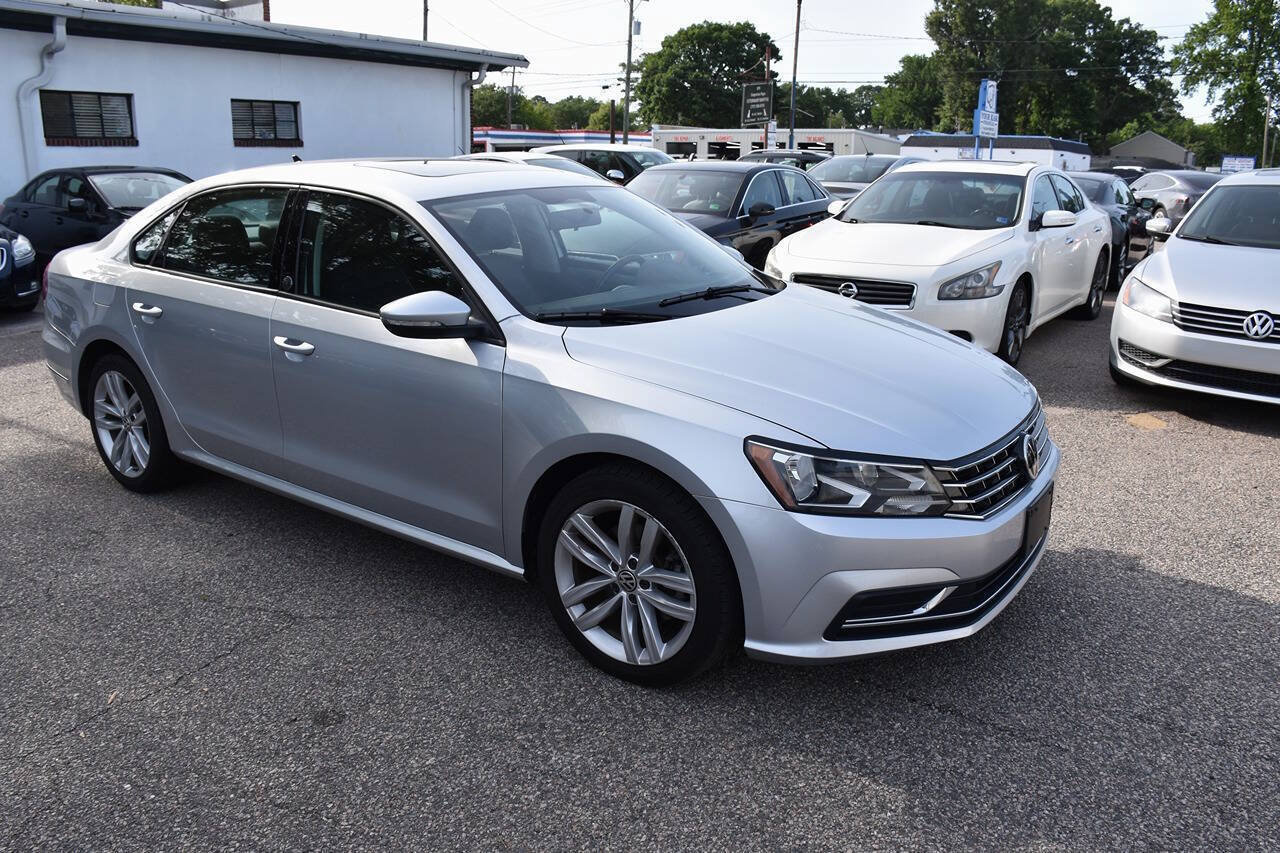 Used 2019 Volkswagen Passat 2.0T Wolfsburg w/ Wheels & Sunroof Package FWD image 7