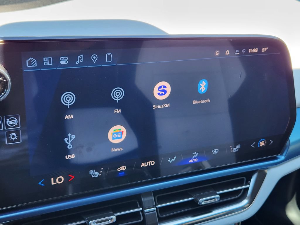 New 2026 Chevrolet Equinox EV LT AWD/4WD image 18