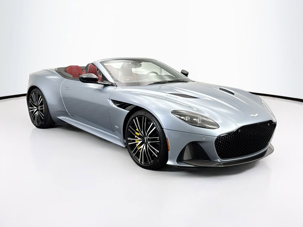 Used 2021 Aston Martin DBS Superleggera Volante image 3