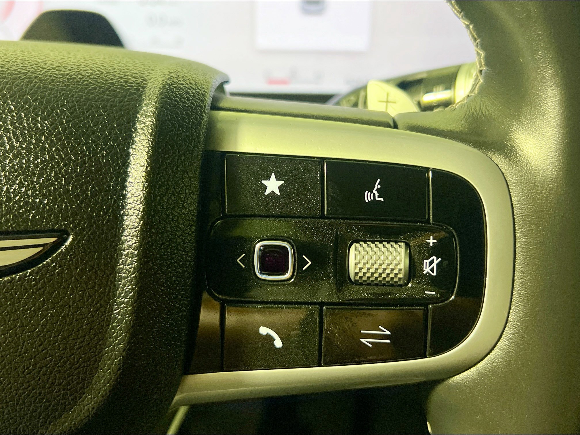 Used 2026 Genesis GV70 2.5T image 19