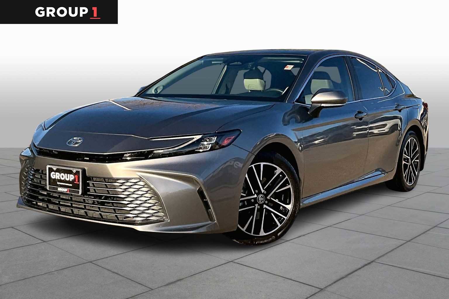 Used 2025 Toyota Camry XLE